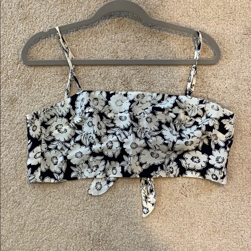 Free people daisy crop